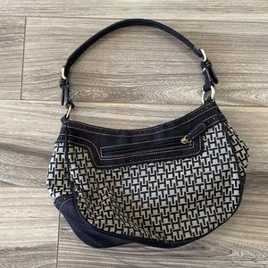 Vintage Tommy Hilfiger Baguette Bag